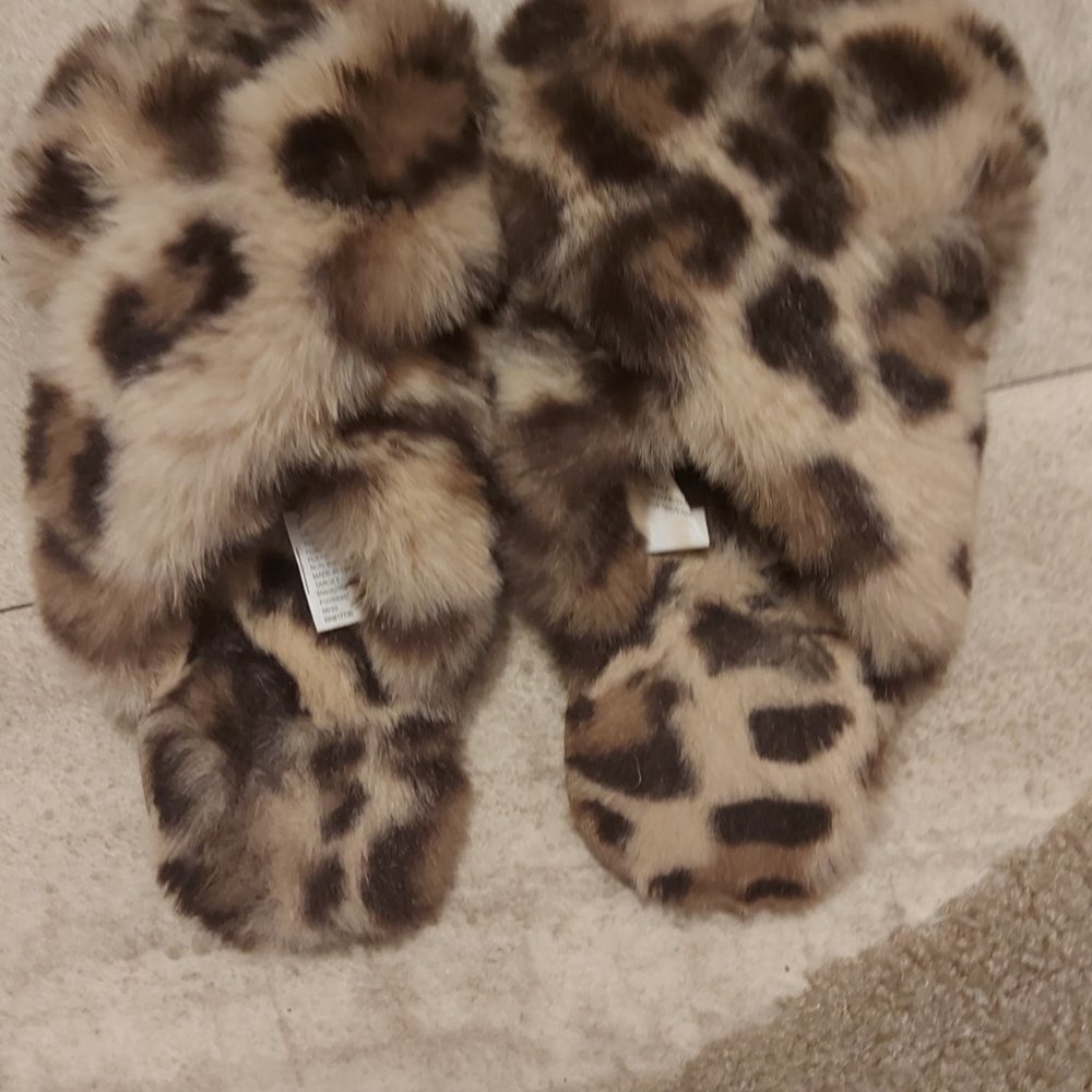 Slippers - Picture 2 of 2